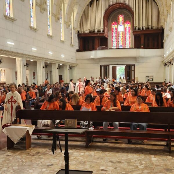 Consagração à Nossa Senhora – Arautos